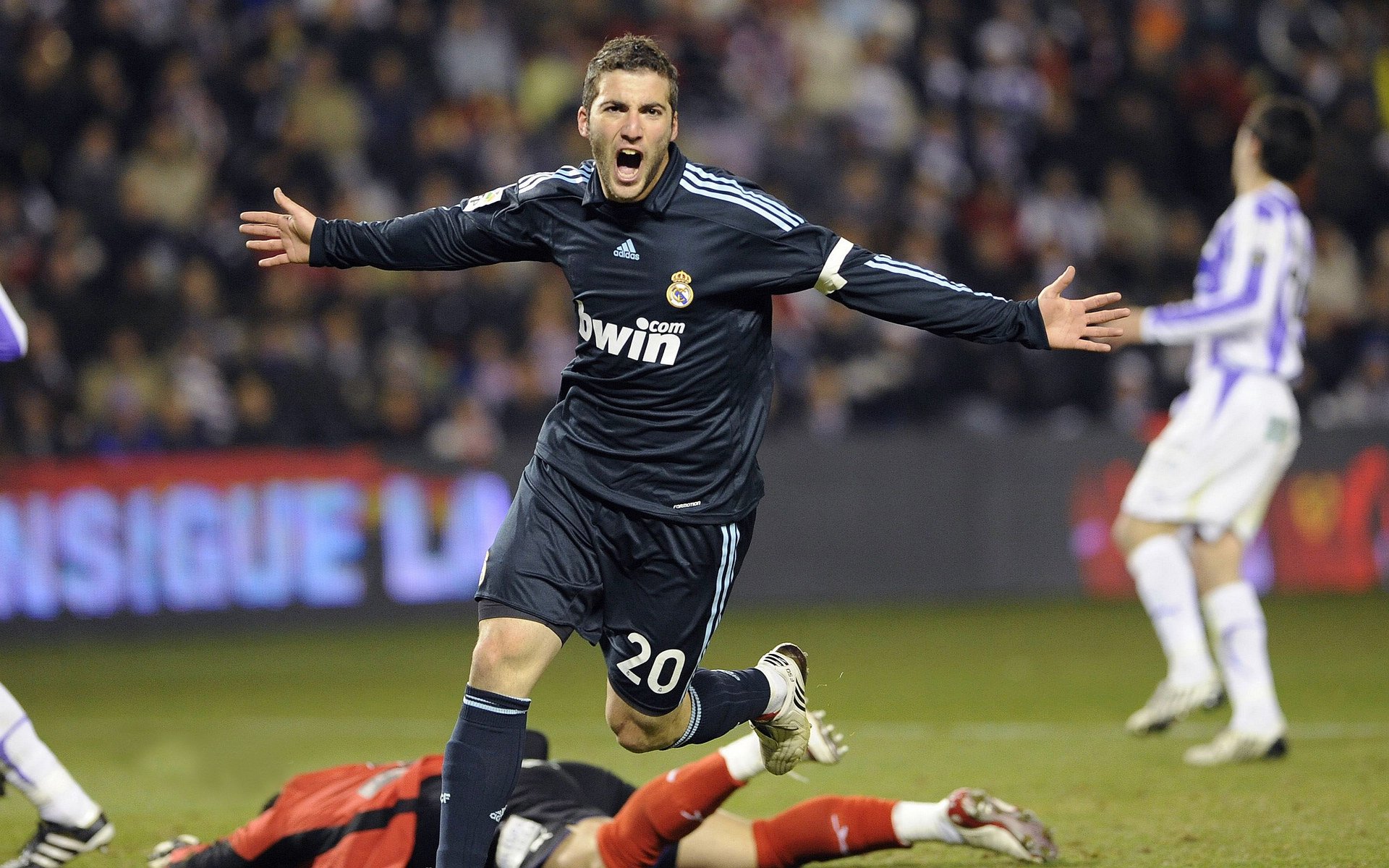 爱游戏体育平台-德甲竞技场：策略、速度、力量的盛宴！，德甲规则